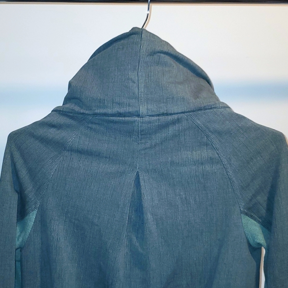 Lululemon Jacket - Picture 4 of 10